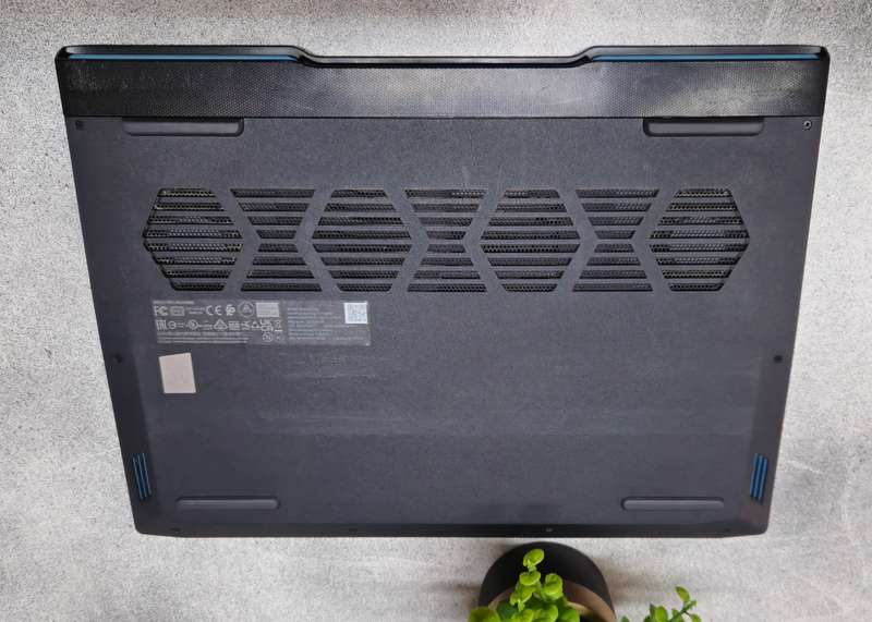 Lenovo RTX 4050 6GB GDDR6 Vram Ryzen 7 7735HS 16GB DDR5 4800MHZ RAM 512GB Nvme Gaming Laptop