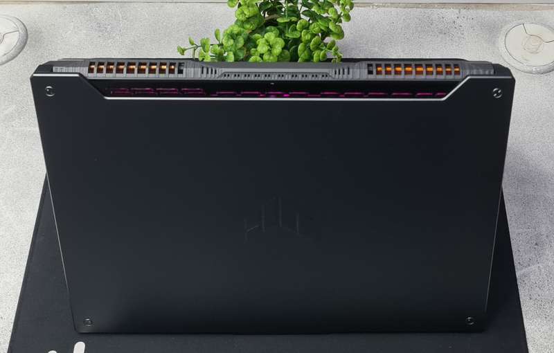 Asus Tuf A15 RTX 3070 140W Max Powered 8GB Ryzen 7 6800H 16GB DDR5 RAM 512GB Nvme Gaming Laptop