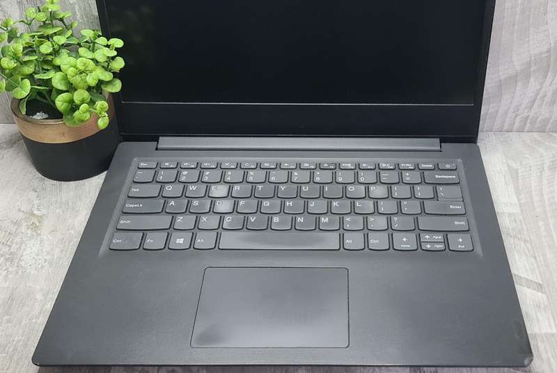 Lenovo Core i5 10th Gen 8GB Ram 240GB NVMe SSD 14'' FHD 1080P Display