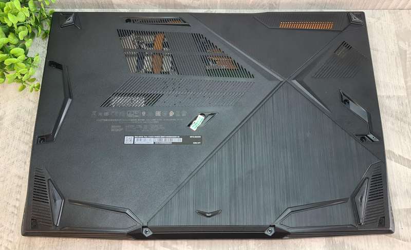 MSI RTX 2050 4GB GDDR6 Core i5 11400H 8GB DDR4 RAM 512GB Nvme SSD Gaming Laptop