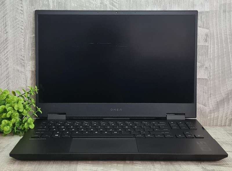 HP Omen 15 Core i7 10870H RTX 3070 8GB GDDR6 16GB DDR4 RAM 1TB Nvme SSD Gaming Laptop