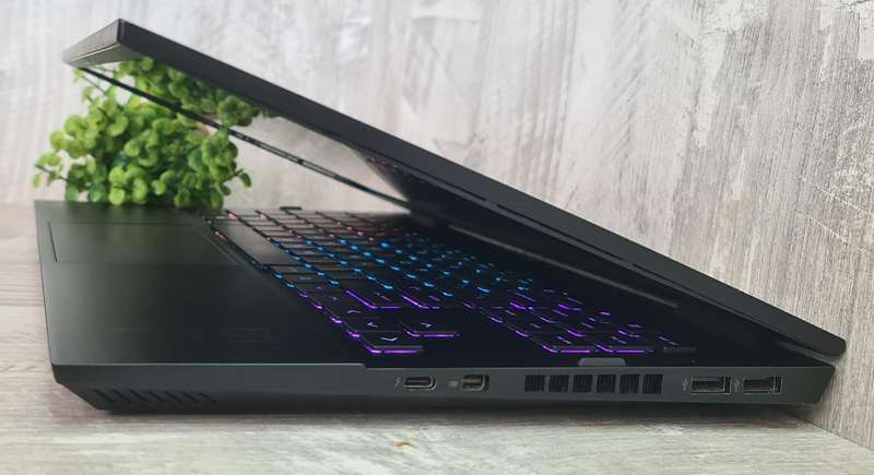 HP Omen 15 Core i7 10870H RTX 3070 8GB GDDR6 16GB DDR4 RAM 1TB Nvme SSD Gaming Laptop
