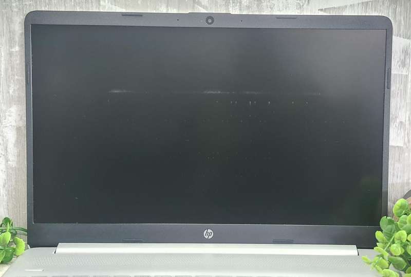 HP Ryzen 7 5700U 8GB Ram 512GB Nvme SSD 15.6'' 1080P Display