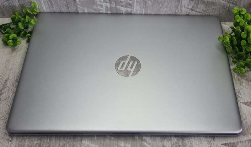 HP Ryzen 7 5700U 8GB Ram 512GB Nvme SSD 15.6'' 1080P Display