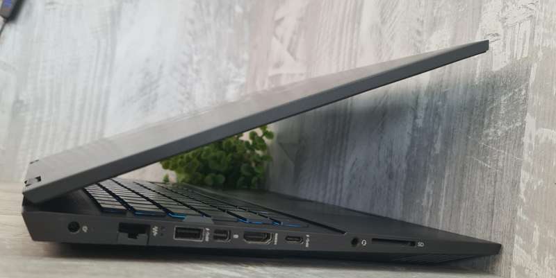 HP Omen 16 RTX 3070 8GB GDDR6 Ryzen 7 5800H 16GB RAM 1TB Nvme SSD Gaming Laptop