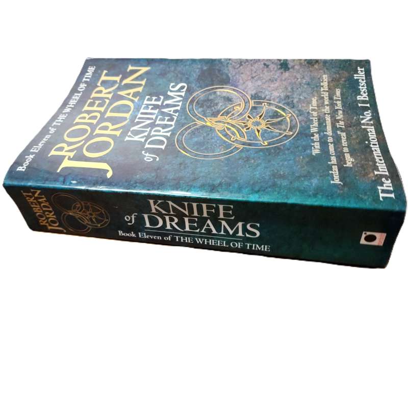 Knife of Dreams - Robert Jordan (Excellent condition trade paperback)