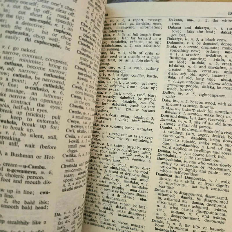 A new concise Xhosa-English Dictionary - J McLaren