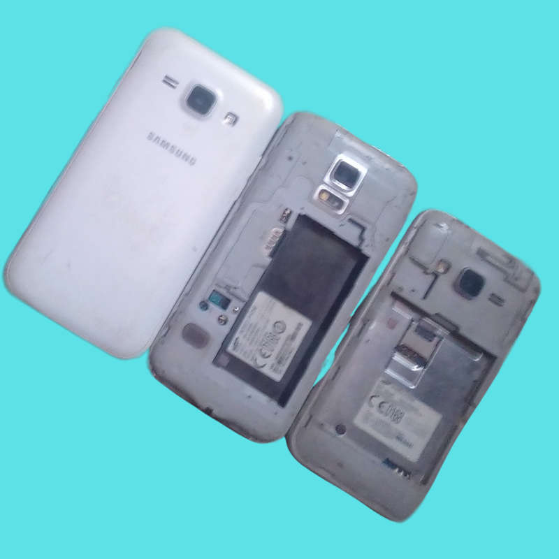Lot of 5 Phones (Samsung Galaxy J6 Plus, J1 Mini Prime, S5 Mini, J1, Nokia C1) - For Parts or Repair