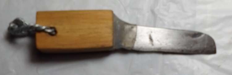 Hand forged key ring knife 1- Made by: Mel Jaftha