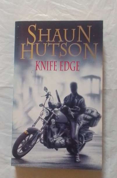Knife edge-By: Shaun Hutson