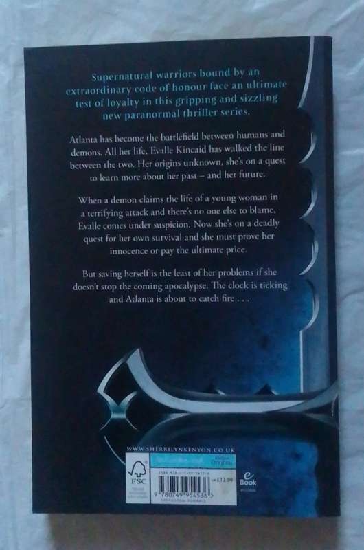 Blood trinity-By: Sherrilyn Kenyon and Dianna Love