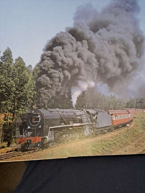 TWILIGHT OF SOUTH AFRICAN STEAM. By A E Durrant