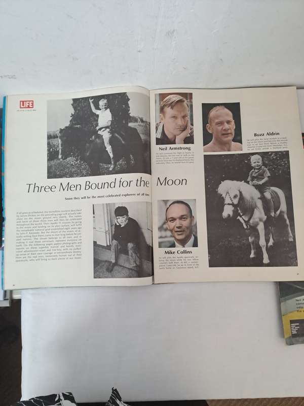 VINTAGE MOON LANDING LIFE MAGAZINES