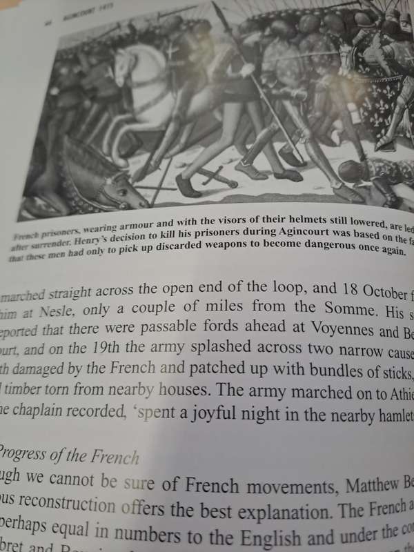 BRITAIN AT WAR. By Richard Holmes