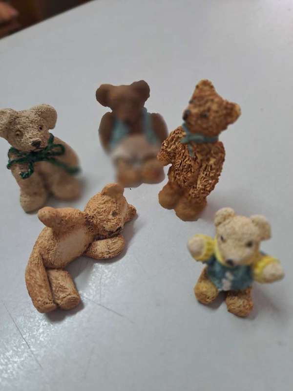 TEDDY BEAR MINIATURES  X 9