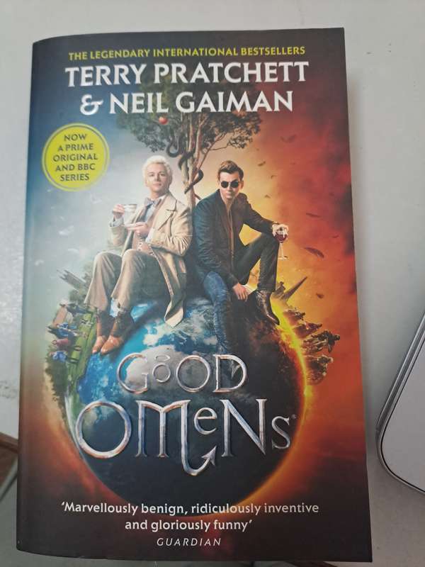 GOOD OMENS By T Pratchett & N Gaiman
