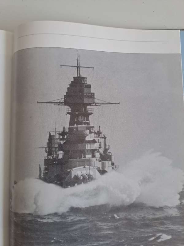 STEEL SHIPS AND STEEL MEN  ( Military)