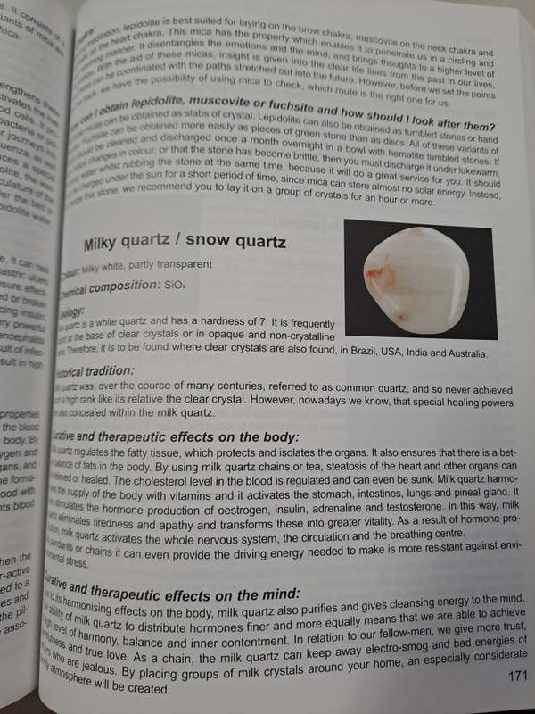 THE GREAT ENCYCLOPEDIA OF HEALING STONES ,FRAGRANCES & HERBS