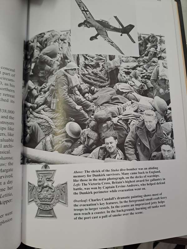 BRITAIN AT WAR. By Richard Holmes