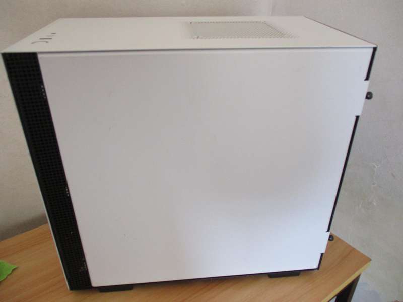 NZXT H210 ITX Case
