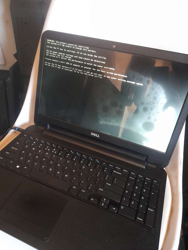 DELL INSPIRION 3521 & DELL LATITUDE E6540 CORE i7 5th Gen for spares