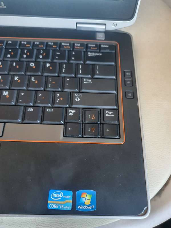 DELL LATITUDE E6320 CORE i5 2ND GEN 8GB RAM