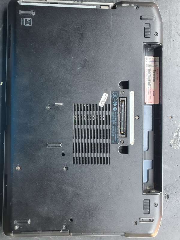 DELL LATITUDE E6320 CORE i5 2ND GEN 8GB RAM