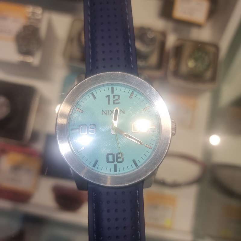 Nixon Watch glow in the dark watch face