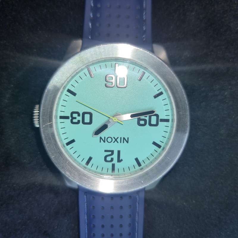 Nixon Watch glow in the dark watch face