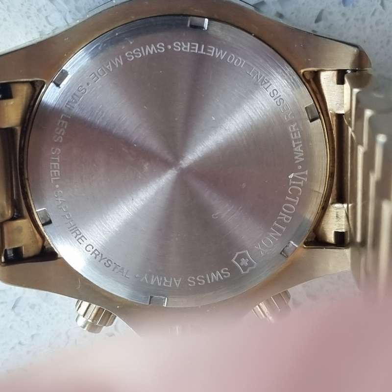 VICTORINOX WATCH