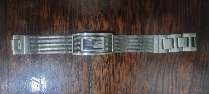 DKNY Watch 30 Meters.