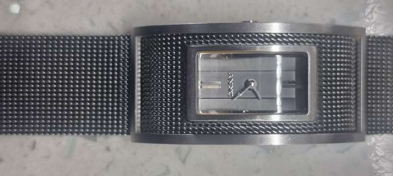 DKNY Watch 30 Meters.