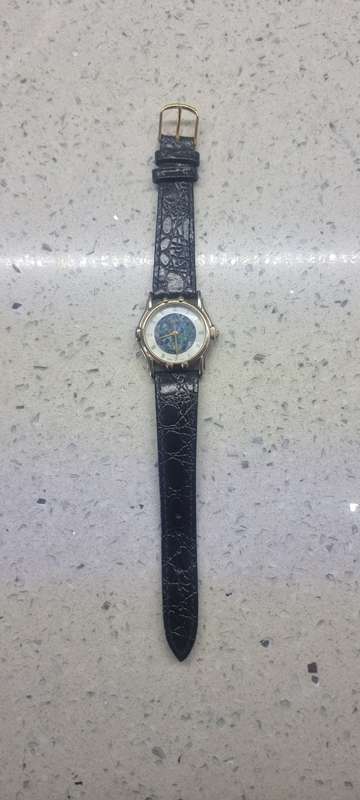 Ozgem Watch