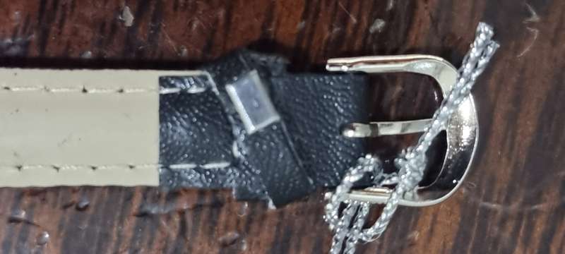 Farah Watch New