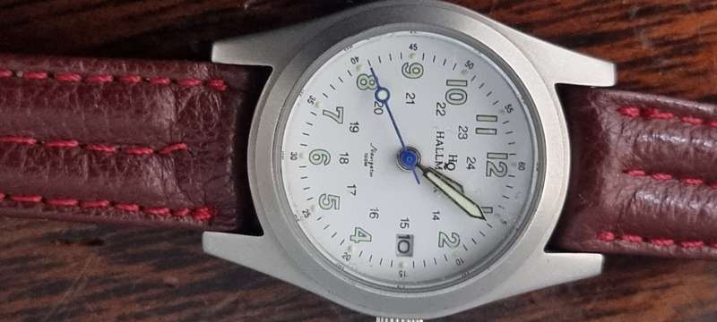 HQ Hallmark Navigator 100 M