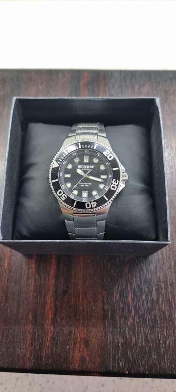 Beuchat Apnea 200 meters. Divers Watch.