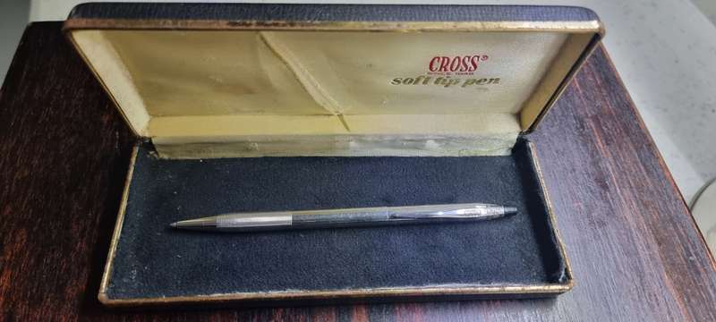 Silver Cross Pen.