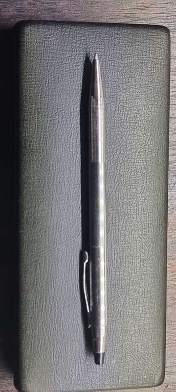 Silver Cross Pen.