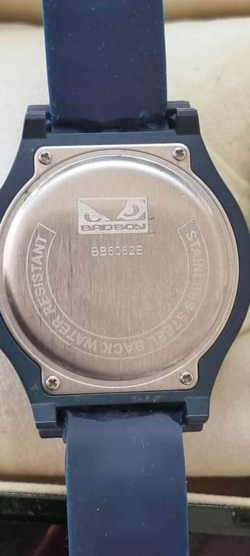 Watch Water Resistant 100 Meters