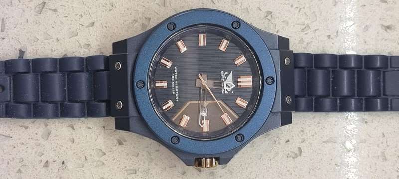 Watch Water Resistant 100 Meters