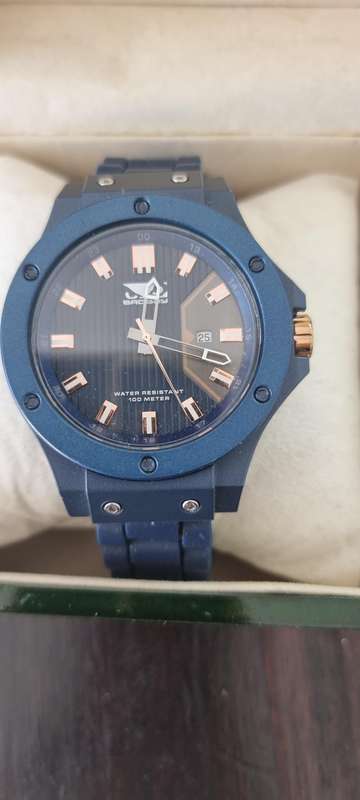 Watch Water Resistant 100 Meters