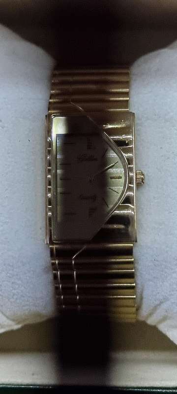 Golden Quartz Watch