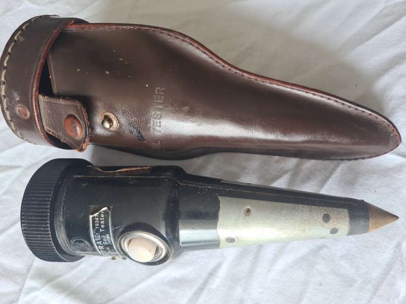 Demetra Soil Tester  in Original Leather Pouch