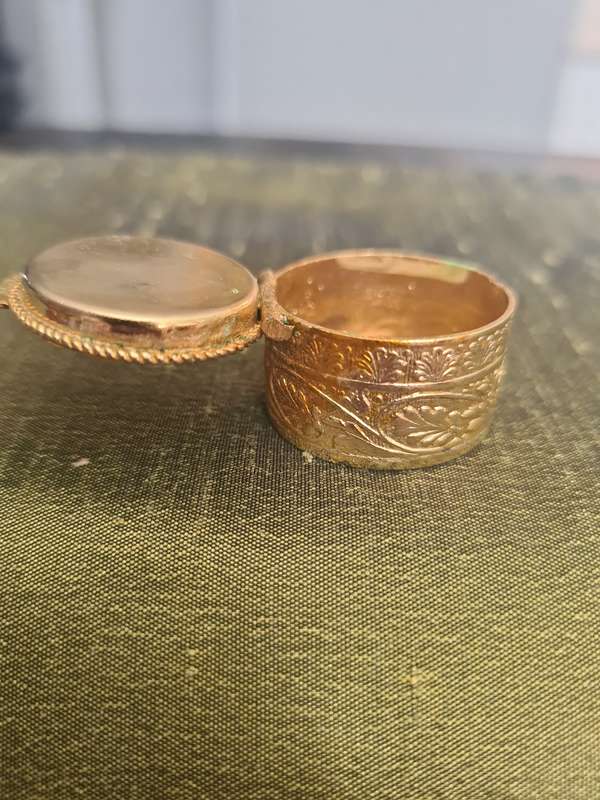 Beautiful little brass pill box with  porcelain  inlay