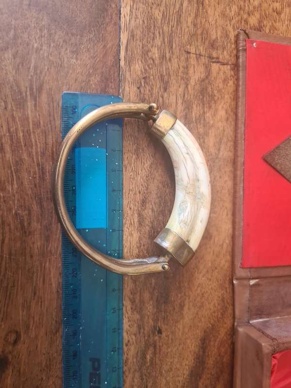 Very rare!!!  Rhodesia presentation pack WarthogTusk brass bracelet and pendant