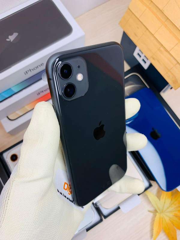 iPhone 11