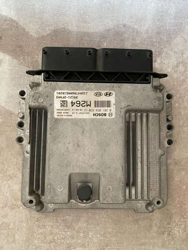 KIA SORENTO ECU COMPUTER BOX 0281034630 39121-2FMM3 M264 J1UM4TNANNGIR201