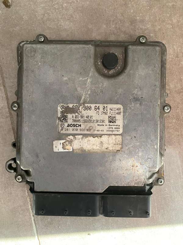 MERCEDES BENZ GLC ECU COMPUTER BOX A6519006401 0281030556