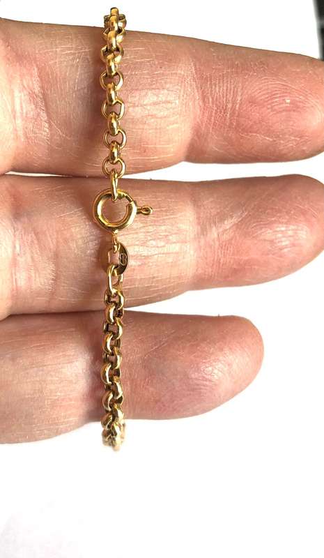 9 K-9 carat solid Gold, Imported Belcher-Rolo` links are 3.3mm.round bracelet