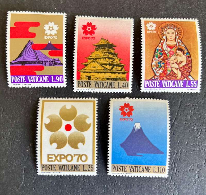 Vatican City -- year 1970Unmounted complete set of 5 ---Expo--- bid per stamp